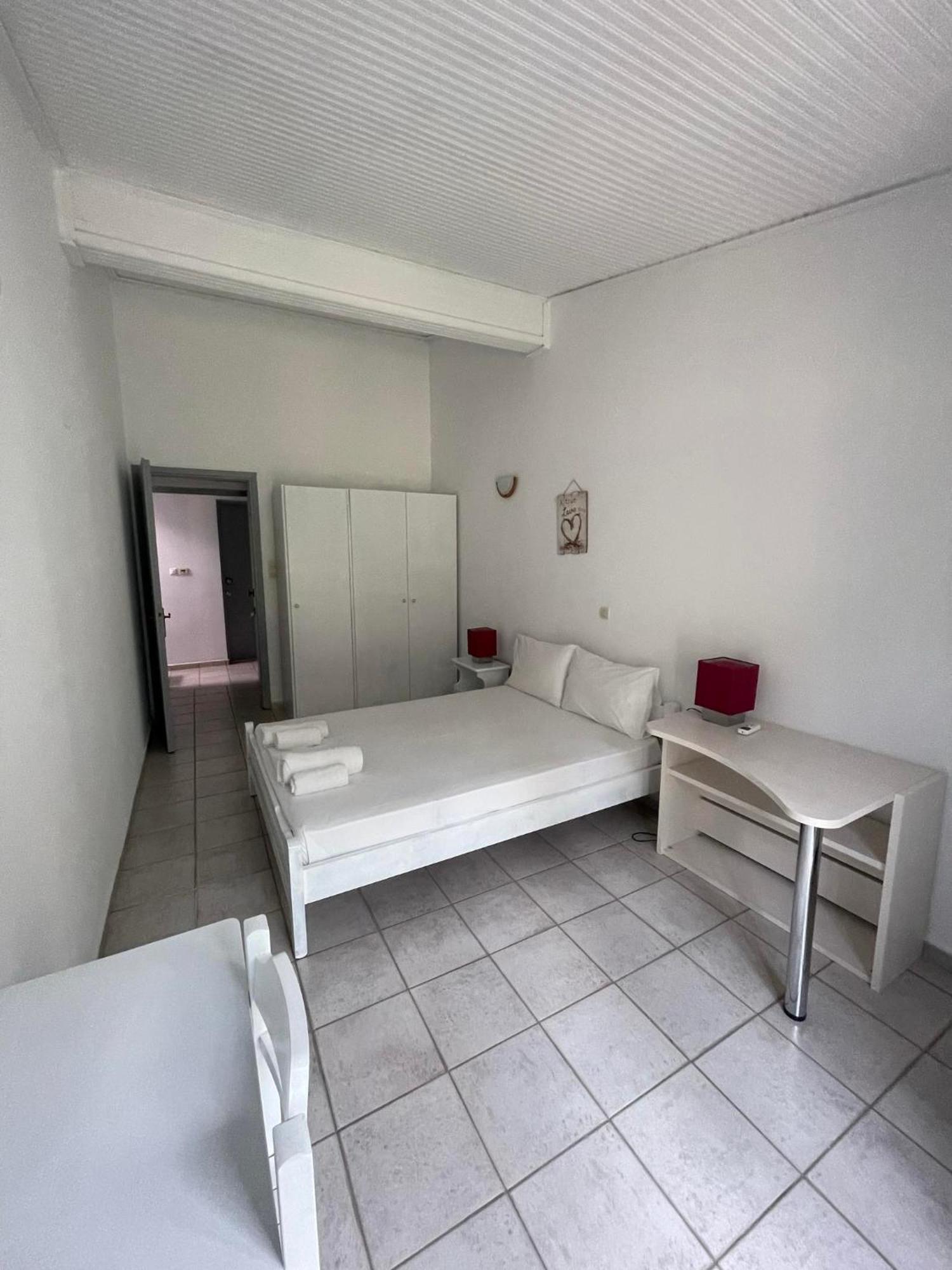 Maistrato Apartments Аргостолион Екстериор снимка